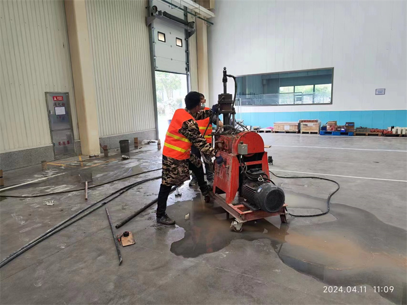 泗洪厂房地面下沉塌陷注浆加固施工